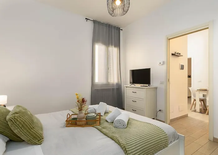 *suite Boutique Santa Croce* * Florence